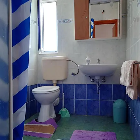 Apartment Cosy 100 M From The Dobropoljana